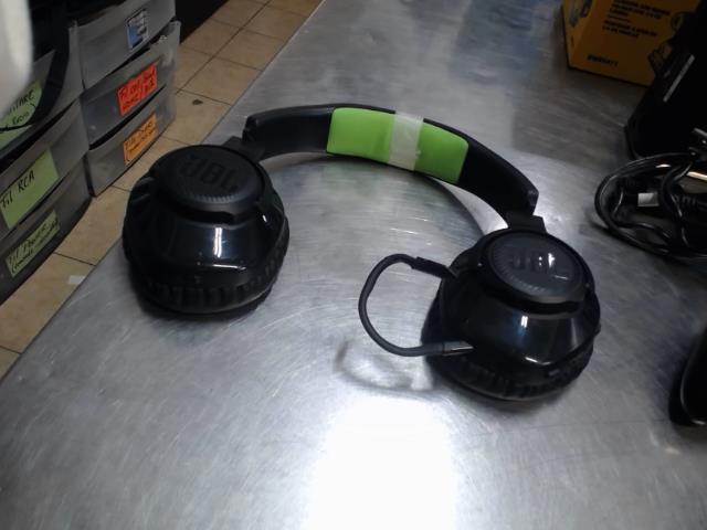 Casque micro jbl + cle usb