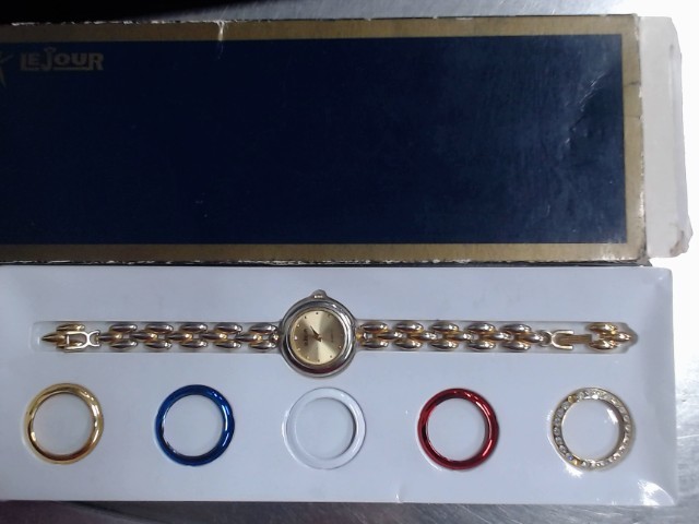 Fausse montre lejour