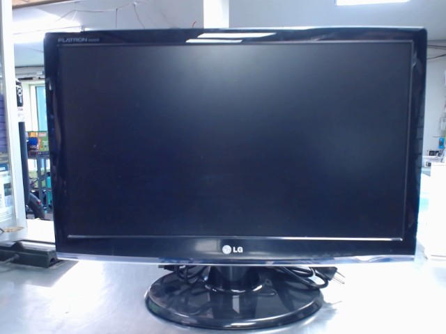 Moniteur pc 19 pouce +fils