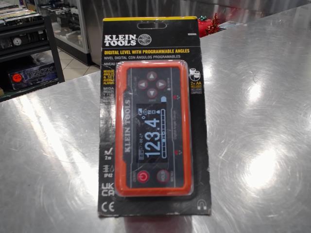 Digital level whit programmable angles