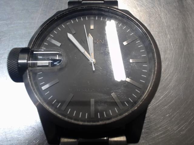 Montre nixon droitier grise
