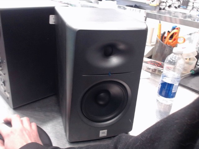 Speaker de studio