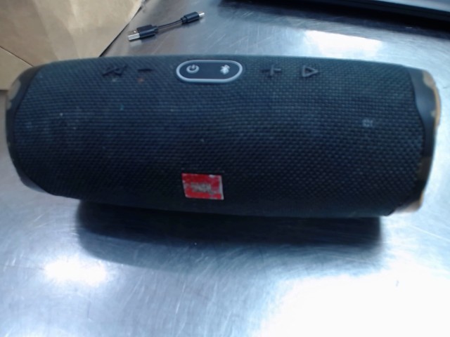 Speaker jbl charge 4