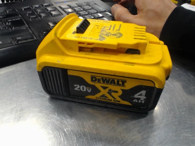 Batterie dewalt 4ah