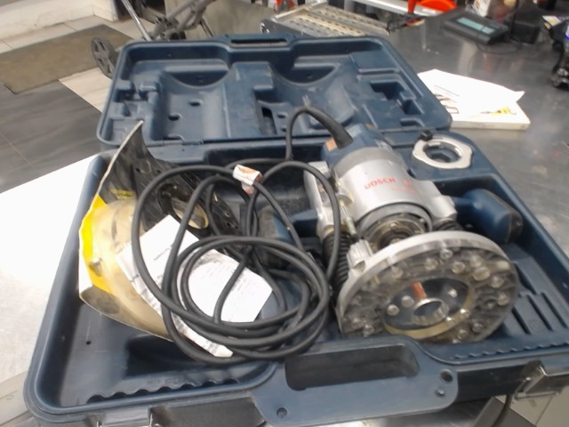 Toupi bosch 16176 dans caise