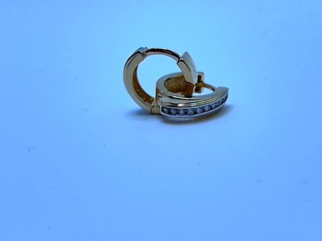 BOUCLES D OREILLES EN OR 10KT