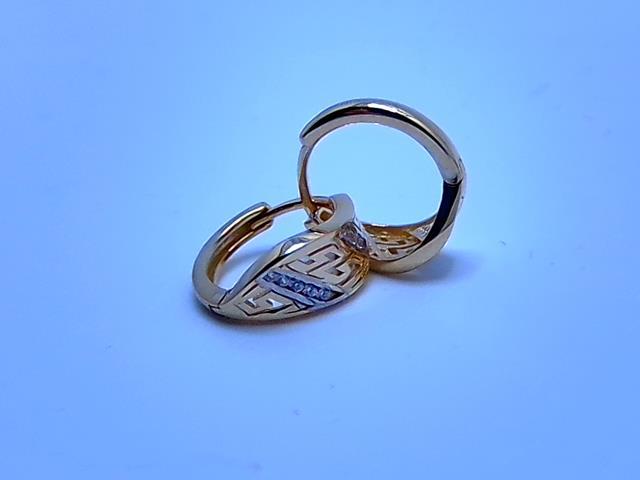 BOUCLES D OREILLES EN OR 10KT