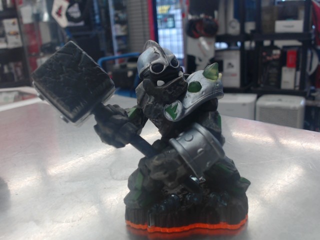 Figure skylander giants 