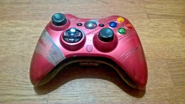 Manette de xbox 360 tomb raider