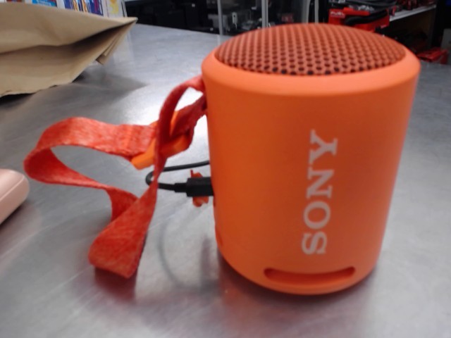 Speaker bluetooth xb13