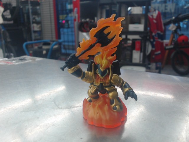 Figurine skylander 