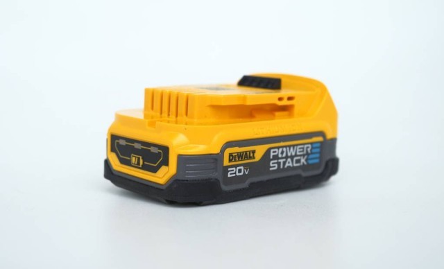 Batterie dewalt power stack 2022
