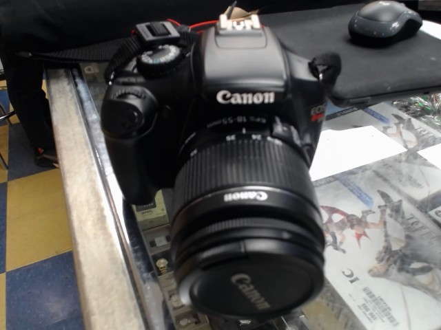 Camera avec chargeur lentille et sac