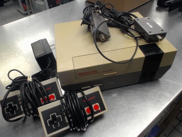 Console ness avec 2 manette