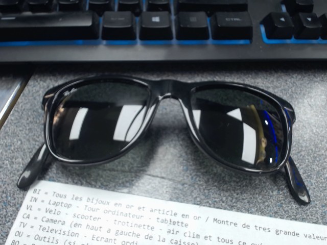 Folding rayban glasses