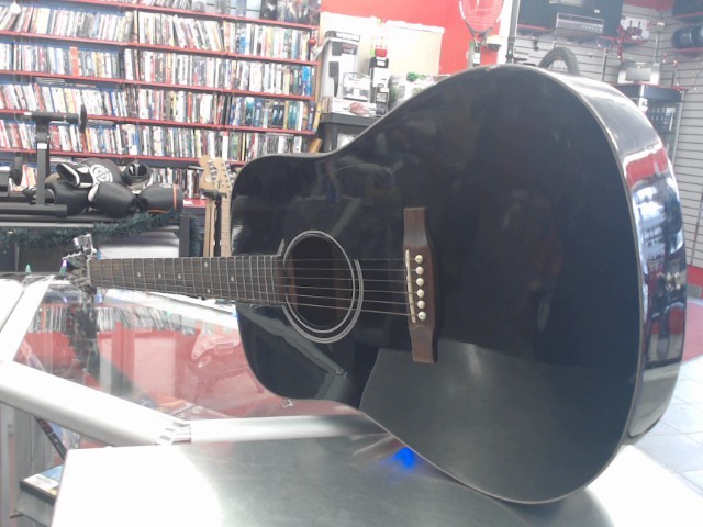 Guitare accoustique noir
