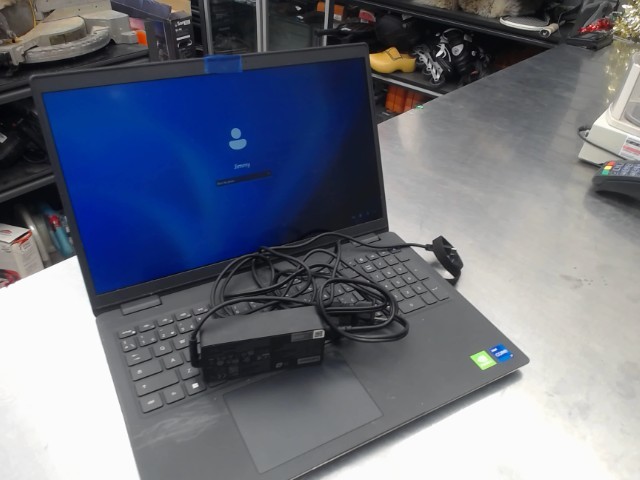 Laptop dell i7 11th gen 2gb vram 16gb