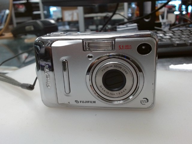 Camera style anne 2000 5,1 megapixel