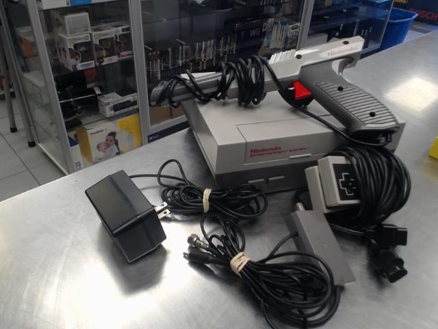 Console nes + fils+2 man  vf