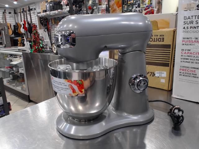 Stand mixer neuf