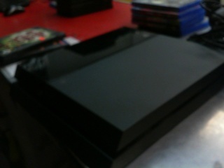 Playstation 4+man