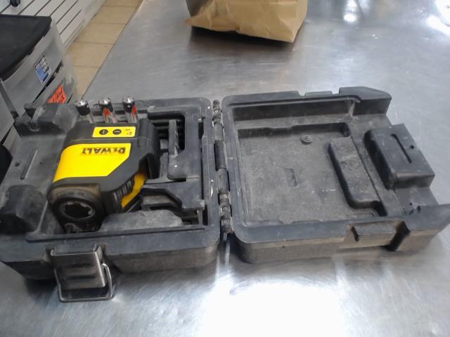 Laser ligne + acc ds case