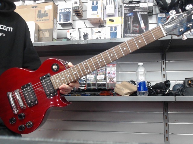 Guitar rouge et noir electrique