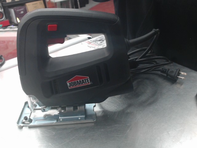 Scie sauteuse filaire