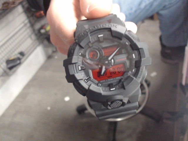 G shock noir rubber