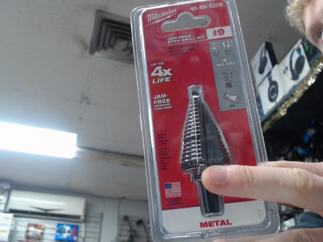 Foret de perceuse etage