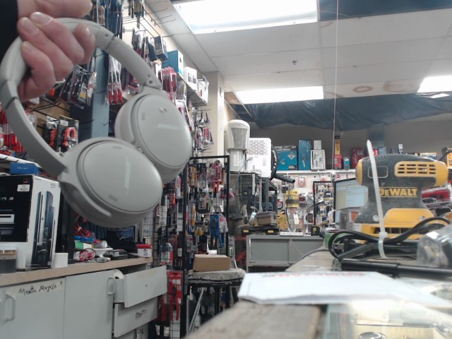 Paire headphone