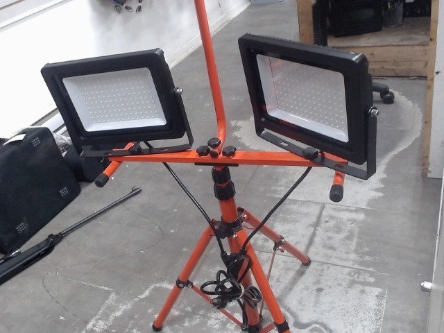 Double lumiere de chantier lectrique