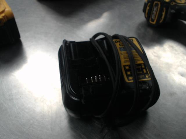 Chargeur dewalt