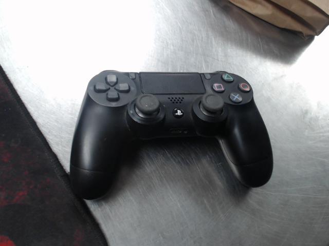 Manette de ps4 noire