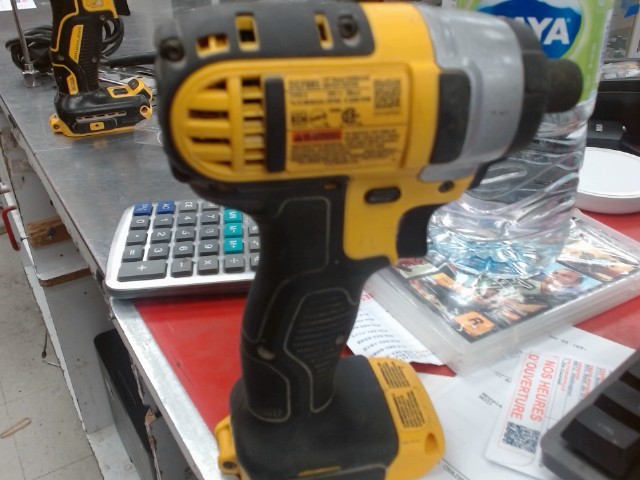 Dril dewalt sans batterie