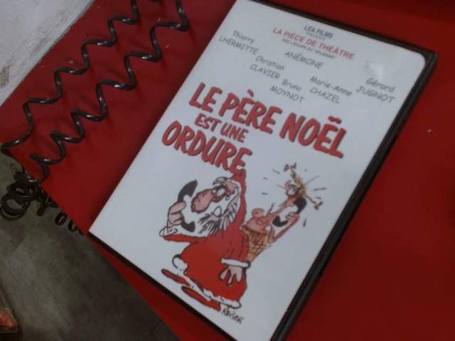 Le pere noel est une ordure