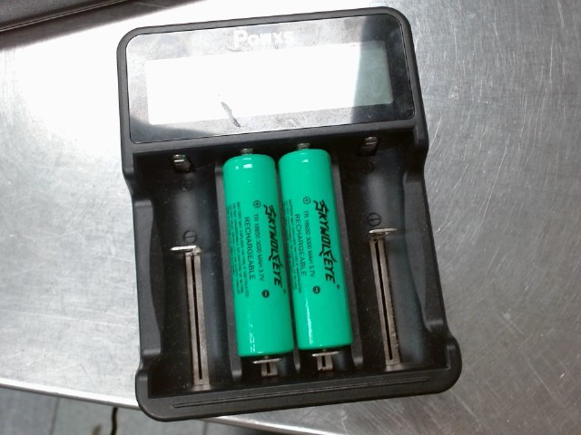 Lcd smart charger usb