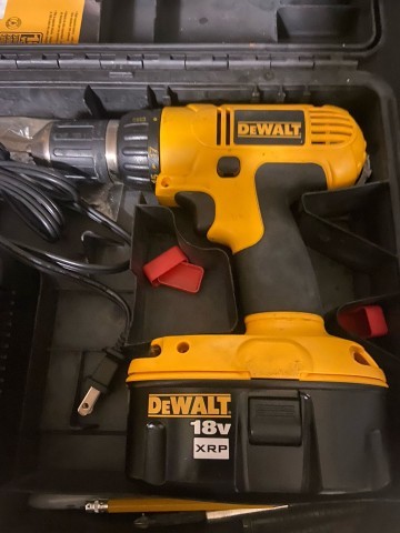 Drill dewalt+case+charg+batt