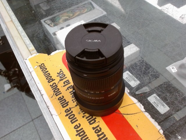 Objectif sigma 18-50mm 1:2:8