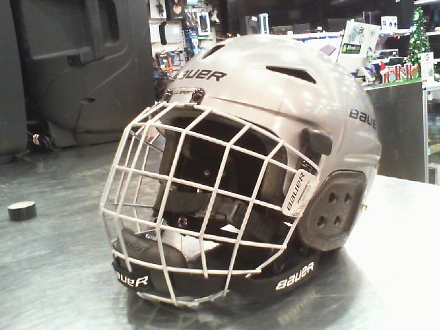 Casque de hockey