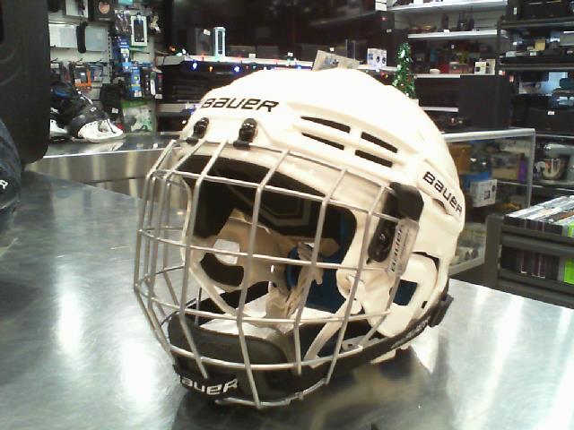 Casque de hockey