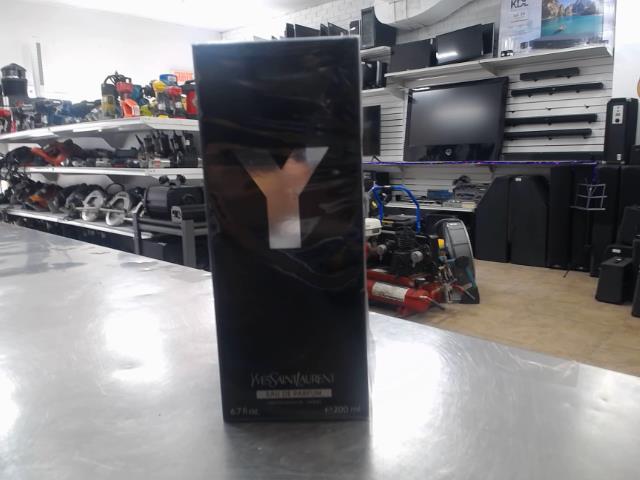 Bouteille parfum(neuf)200ml