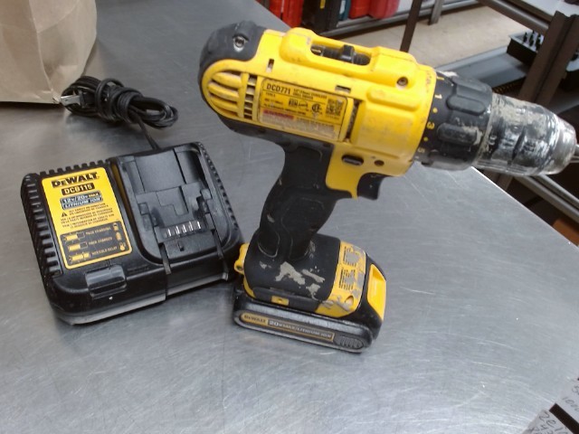 Drill dewalt av 1x batterie 1x charge