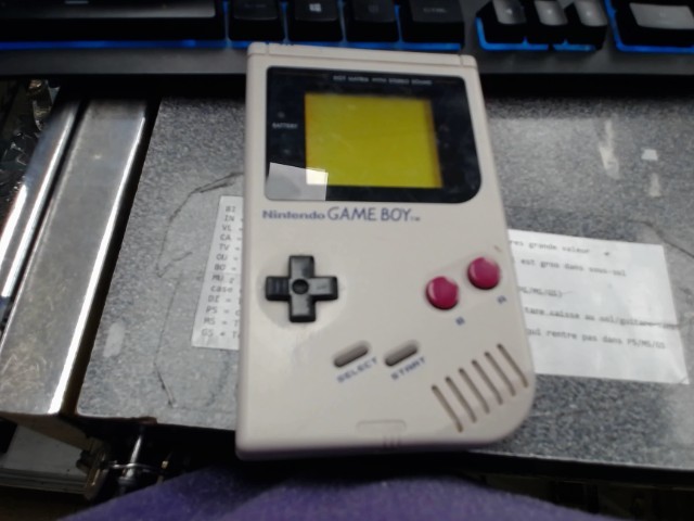 Nintendo gameboy beige