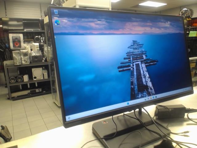 Lenovo win11 / 8 gb ram / 500gb ssd