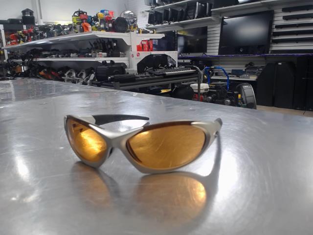 Lunette de soleil diablo