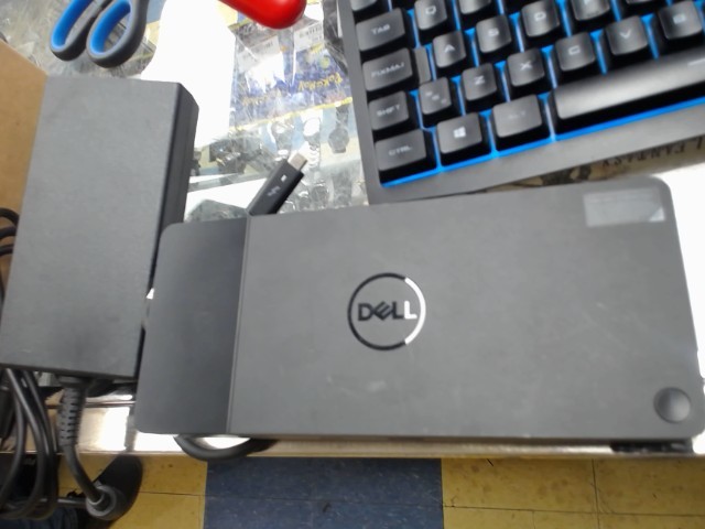 Dock pour ordi avec alim