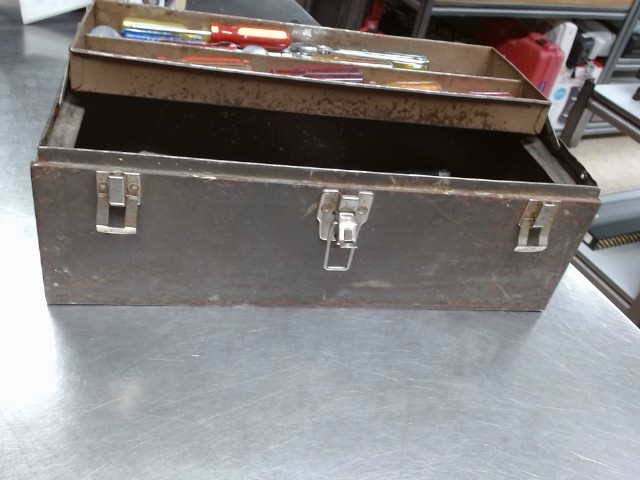 Coffre a outil av outil