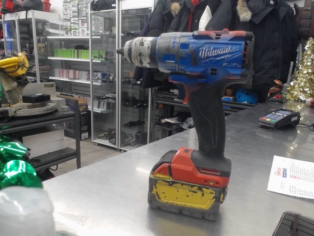 Drill milwaukee avec 5 ah