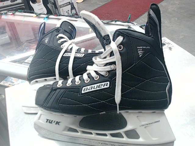 Patins a glace nexus 22 size 10